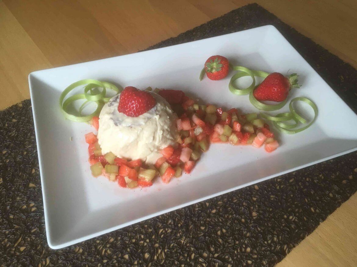 Rezept Panna Cotta mit Fruchtsalat